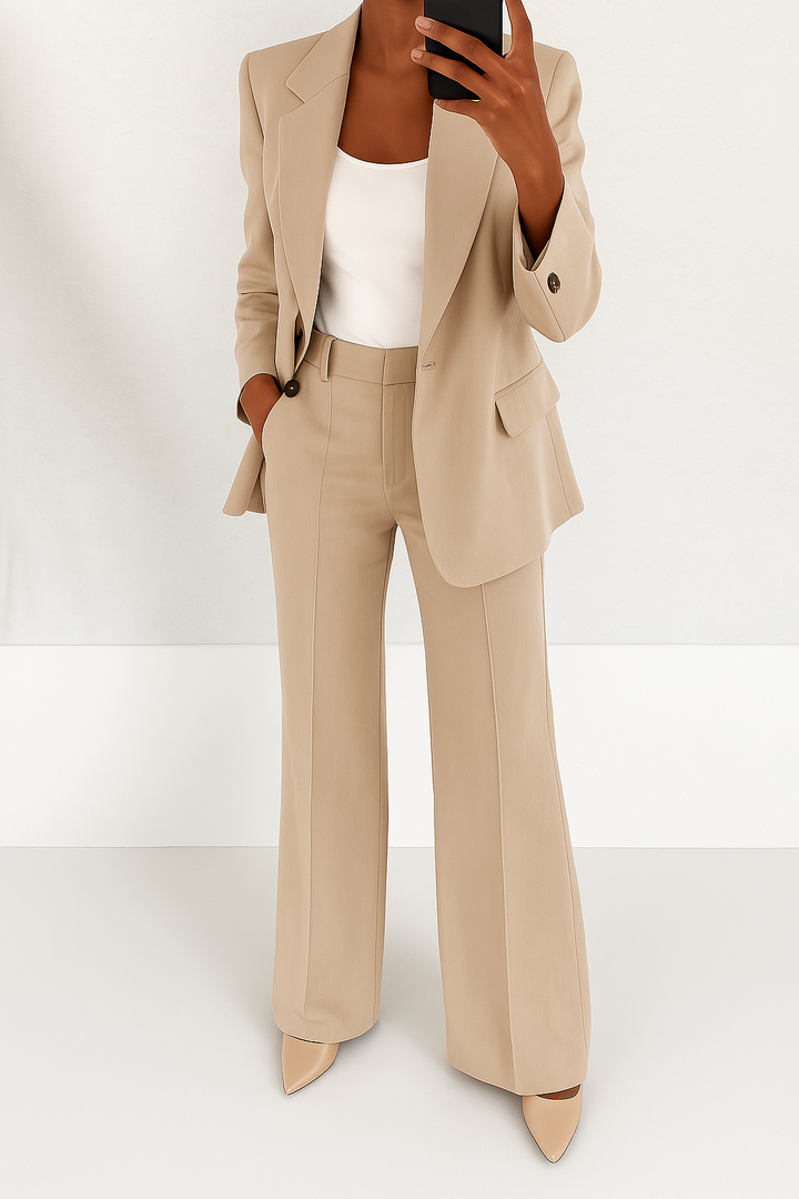 Camille | Timeless two-piece suit