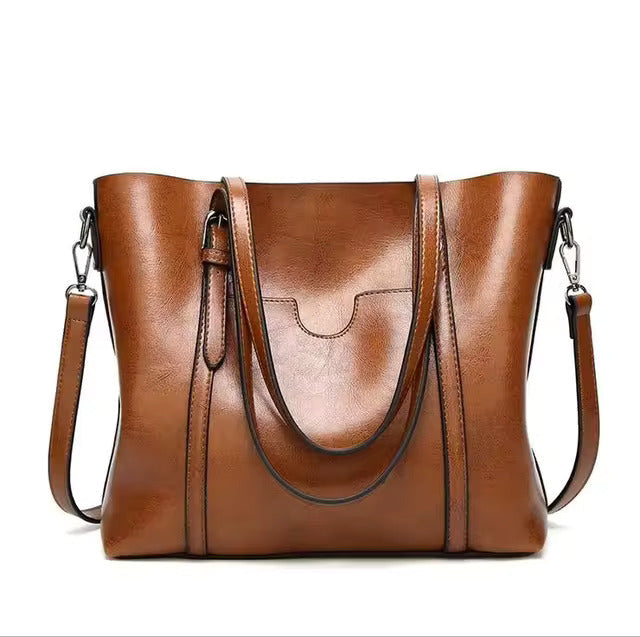 Clara - Sleek Shoulder Bag